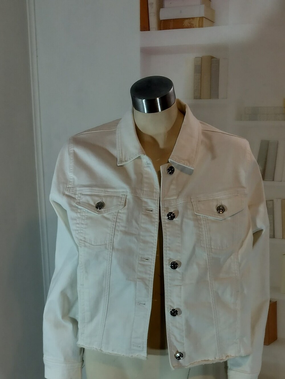 Tommy Bahama White Denim Jacket with Button Front - Picture 6 of 7